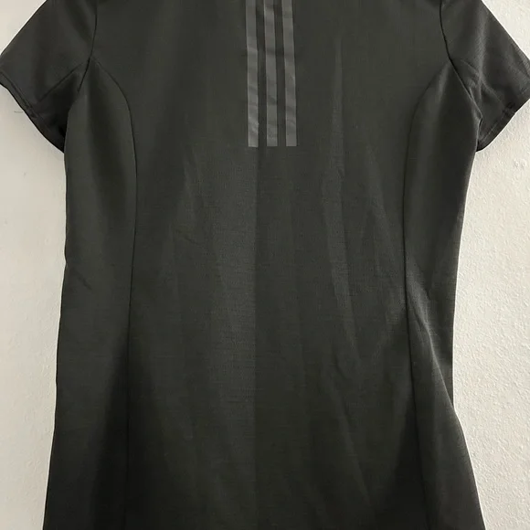 Adidas short sleeve sports shirt, size small, black, very little use, like new - Picture 5 of 6